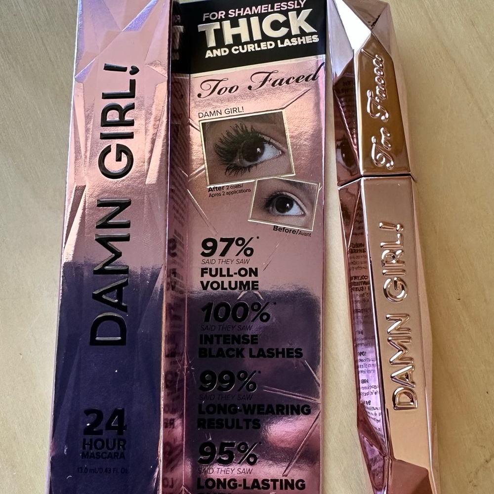 Too Faced Damn Girl  -24 hours Mascara